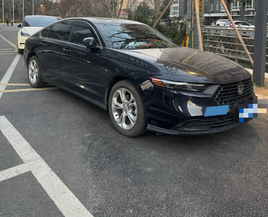 2023 Honda Accord 1.5T 192HP L4 CVT,autocango,china used car exporter,china ev exporter,chinese used car exporter,chinese used ev exporter