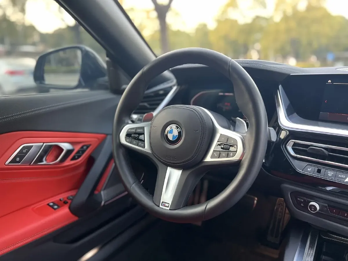 2022 BMW Z4 3.0T 340HP L6 8AT,autocango,china used car exporter,china ev exporter,chinese used car exporter,chinese used ev exporter