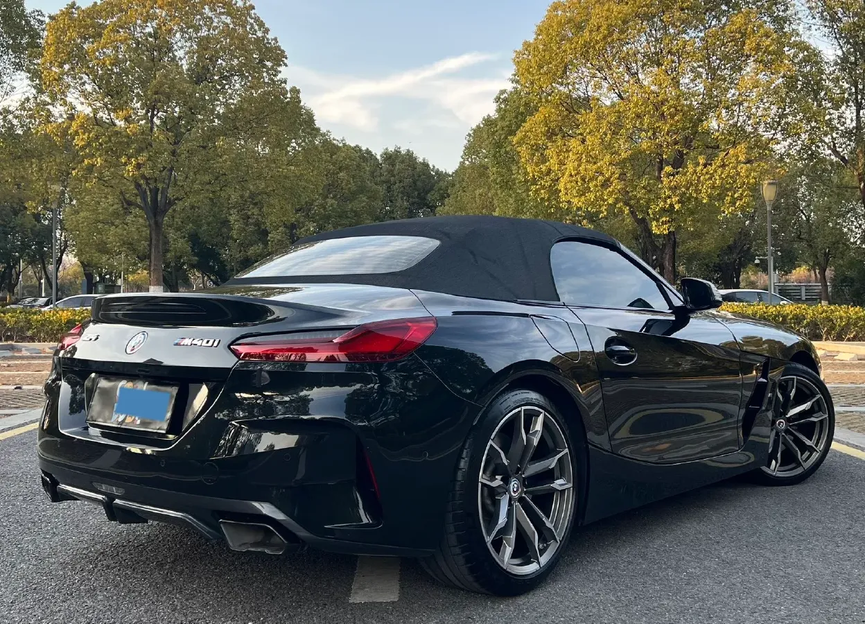 2022 BMW Z4 3.0T 340HP L6 8AT,autocango,china used car exporter,china ev exporter,chinese used car exporter,chinese used ev exporter