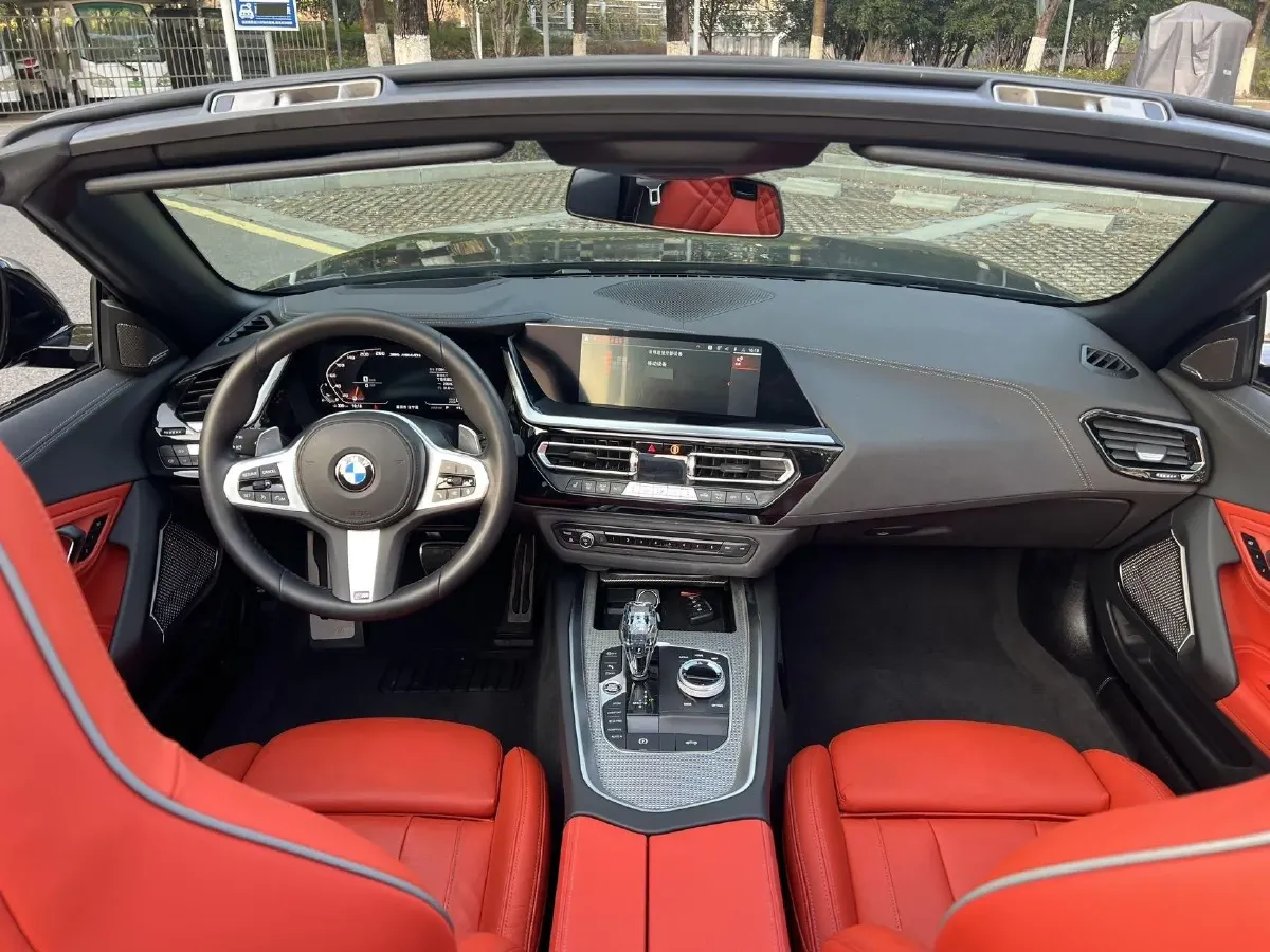 2022 BMW Z4 3.0T 340HP L6 8AT,autocango,china used car exporter,china ev exporter,chinese used car exporter,chinese used ev exporter