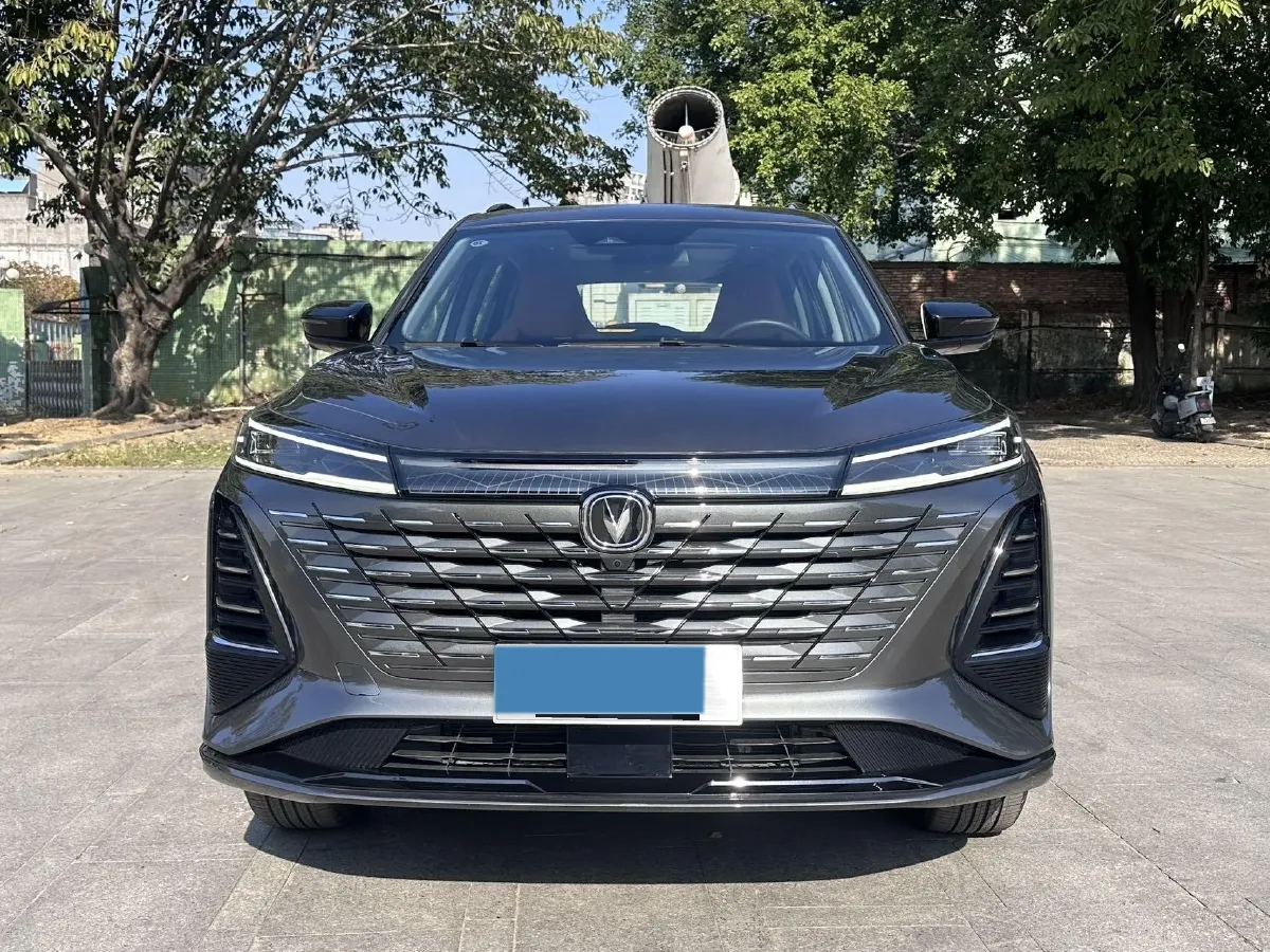 2024 ChangAn CS75 Plus 1.5T 188HP L4 8AT,autocango,china used car exporter,china ev exporter,chinese used car exporter,chinese used ev exporter