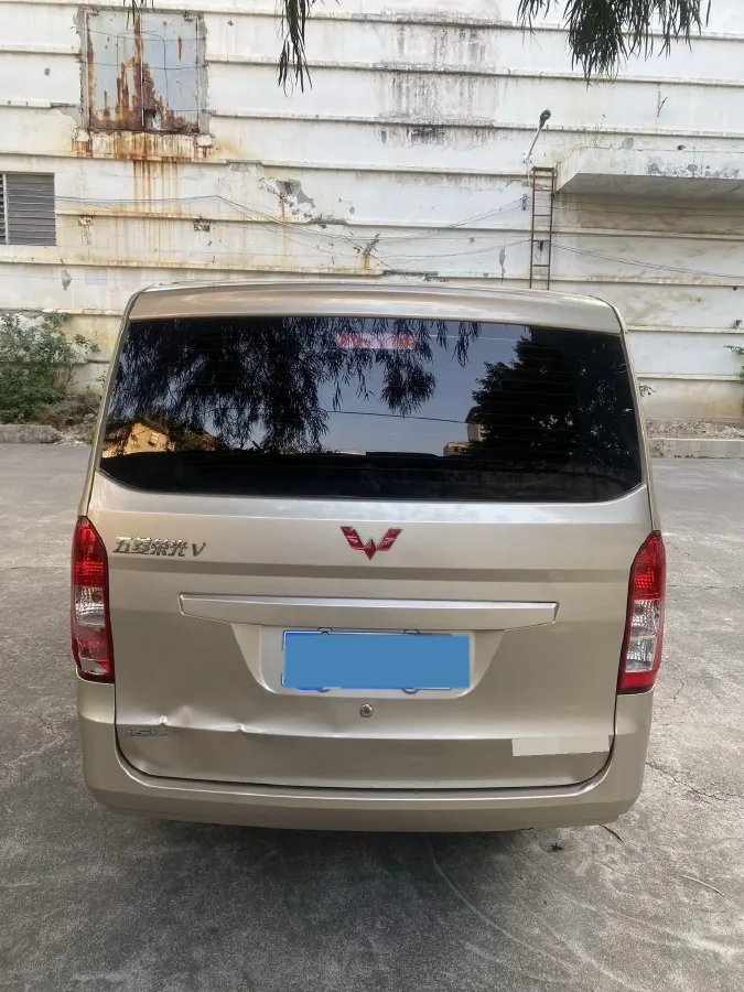 2016 WuLing RongGuang V 1.5L 112HP L4 5MT,autocango,china used car exporter,china ev exporter,chinese used car exporter,chinese used ev exporter