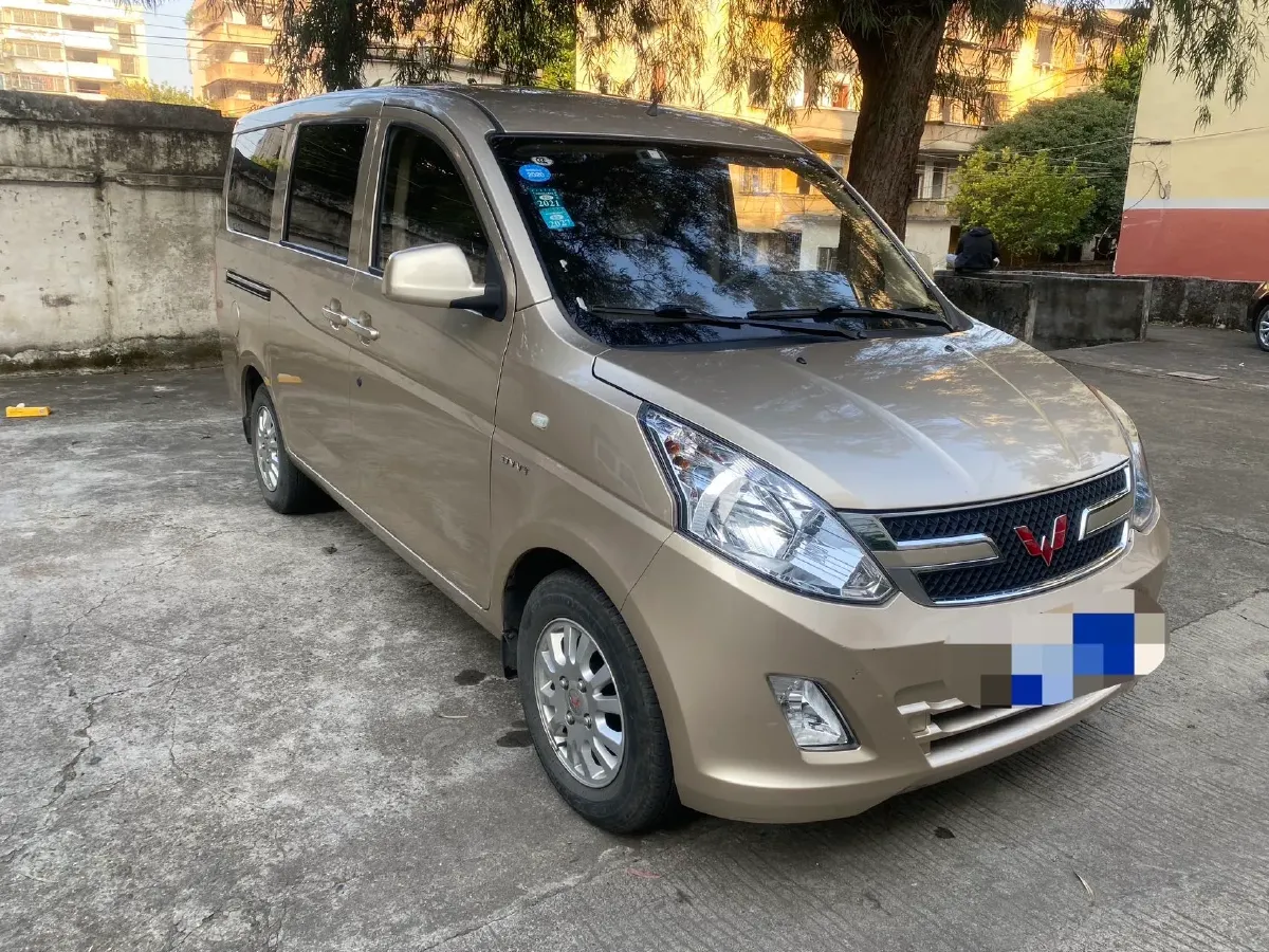 2016 WuLing RongGuang V 1.5L 112HP L4 5MT,autocango,china used car exporter,china ev exporter,chinese used car exporter,chinese used ev exporter