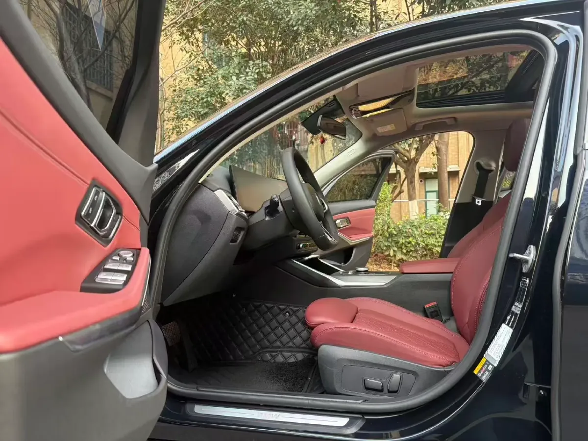 2025 BMW i3 BEV 70KWH,autocango,china used car exporter,china ev exporter,chinese used car exporter,chinese used ev exporter