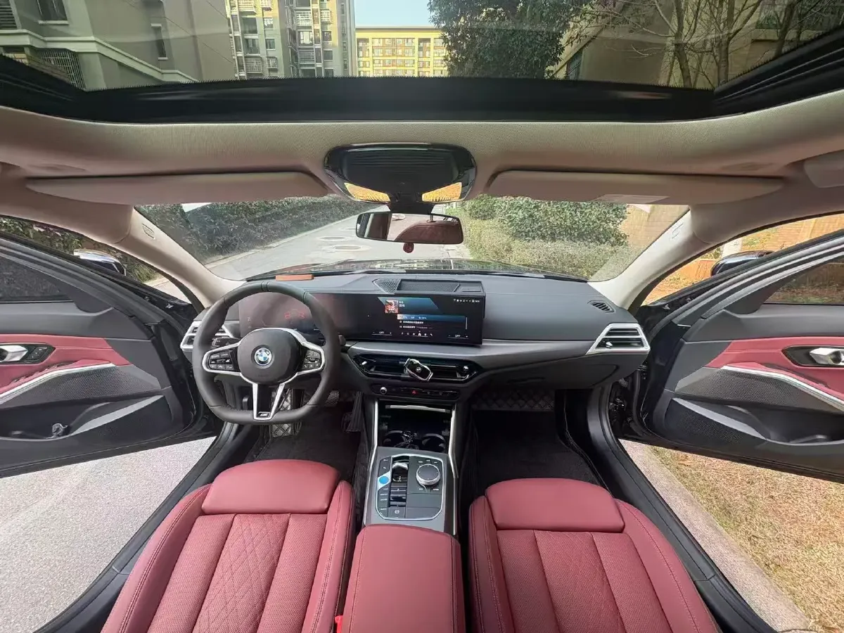 2025 BMW i3 BEV 70KWH,autocango,china used car exporter,china ev exporter,chinese used car exporter,chinese used ev exporter