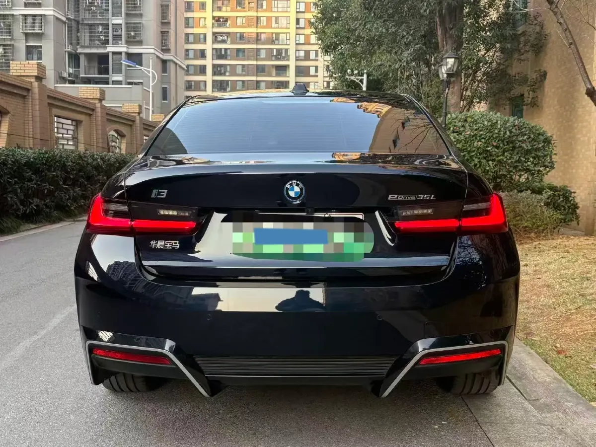 2025 BMW i3 BEV 70KWH,autocango,china used car exporter,china ev exporter,chinese used car exporter,chinese used ev exporter