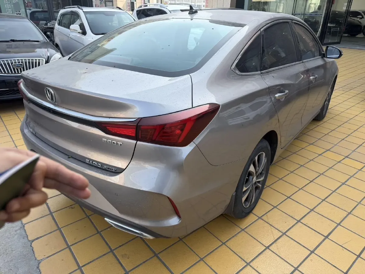 2021 ChangAn Eado 1.4T 160HP L4 7DCT,autocango,china used car exporter,china ev exporter,chinese used car exporter,chinese used ev exporter