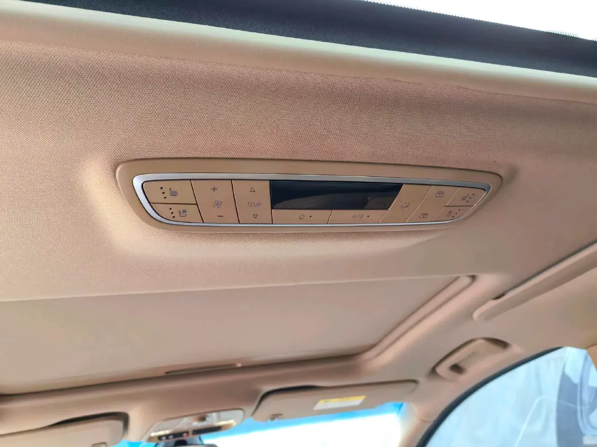 2018 Buick GL8 2.0T 260HP L4 6AT,autocango,china used car exporter,china ev exporter,chinese used car exporter,chinese used ev exporter