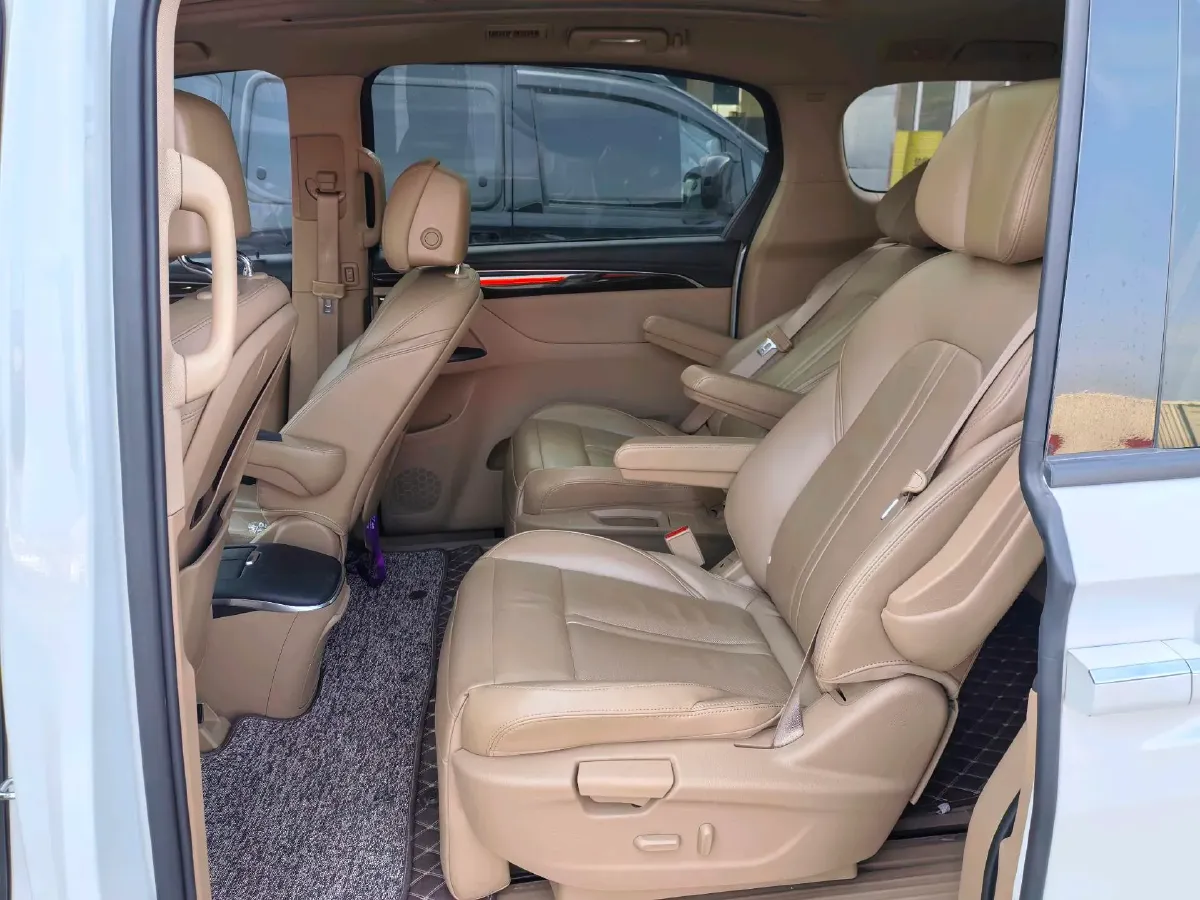 2018 Buick GL8 2.0T 260HP L4 6AT,autocango,china used car exporter,china ev exporter,chinese used car exporter,chinese used ev exporter