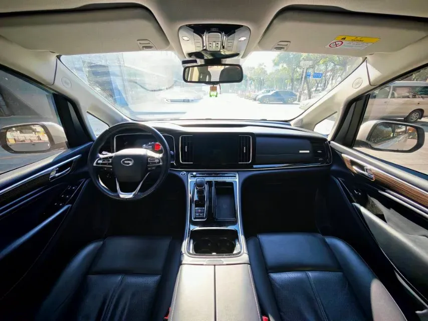 2021 GAC Trumpchi M8 2.0T 252HP L4 8AT,autocango,china used car exporter,china ev exporter,chinese used car exporter,chinese used ev exporter