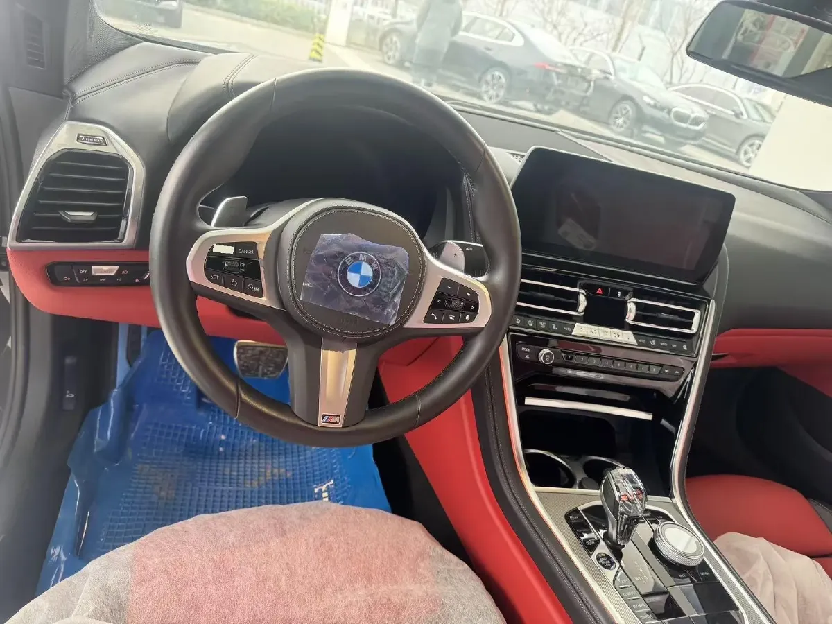 2022 BMW 8 Series 3.0T 333HP L6 8AT,autocango,china used car exporter,china ev exporter,chinese used car exporter,chinese used ev exporter