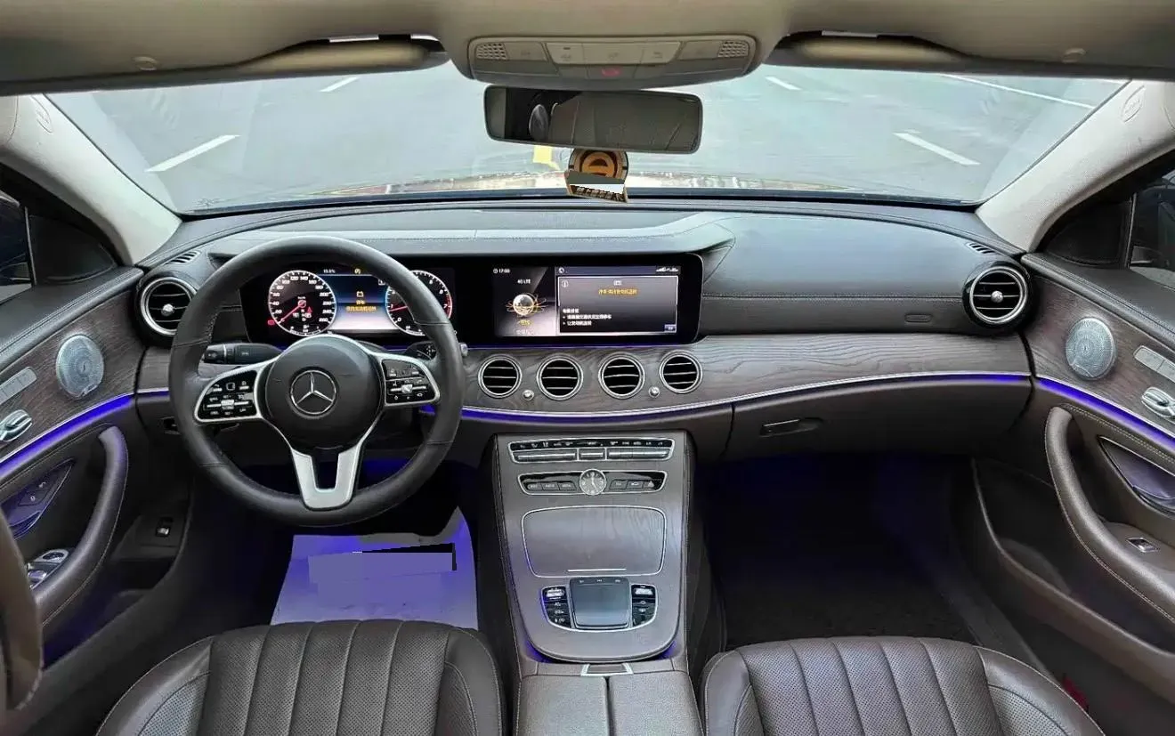 2020 Mercedes-Benz E Class 2.0T 258HP L4 9AT,autocango,china used car exporter,china ev exporter,chinese used car exporter,chinese used ev exporter