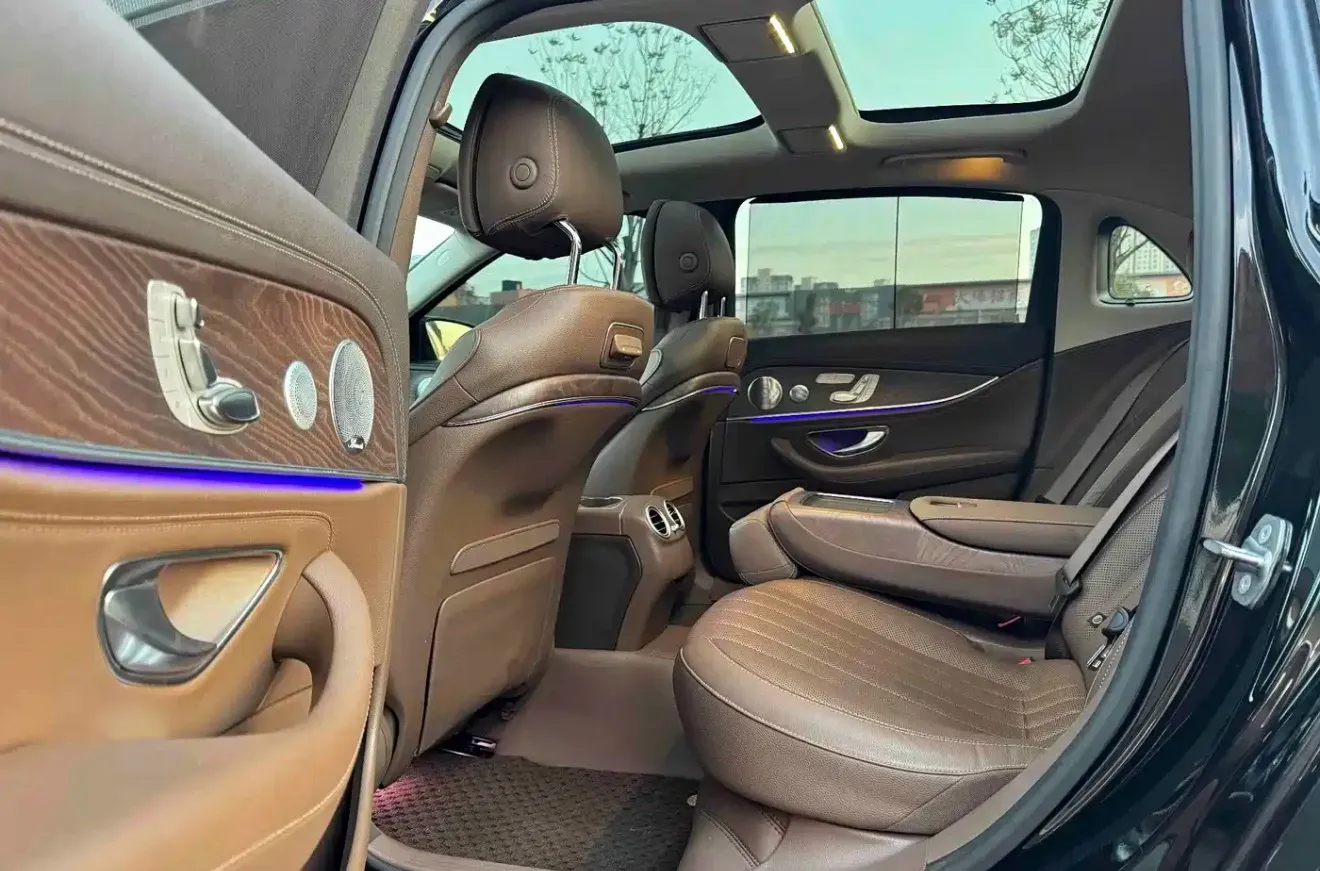 2020 Mercedes-Benz E Class 2.0T 258HP L4 9AT,autocango,china used car exporter,china ev exporter,chinese used car exporter,chinese used ev exporter