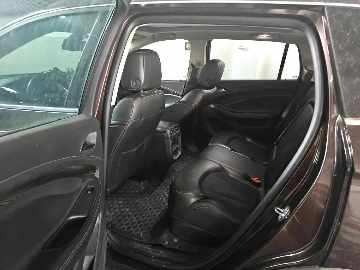 2021 Buick EnvisionPlus 1.5T 169HP L4 7DCT,autocango,china used car exporter,china ev exporter,chinese used car exporter,chinese used ev exporter