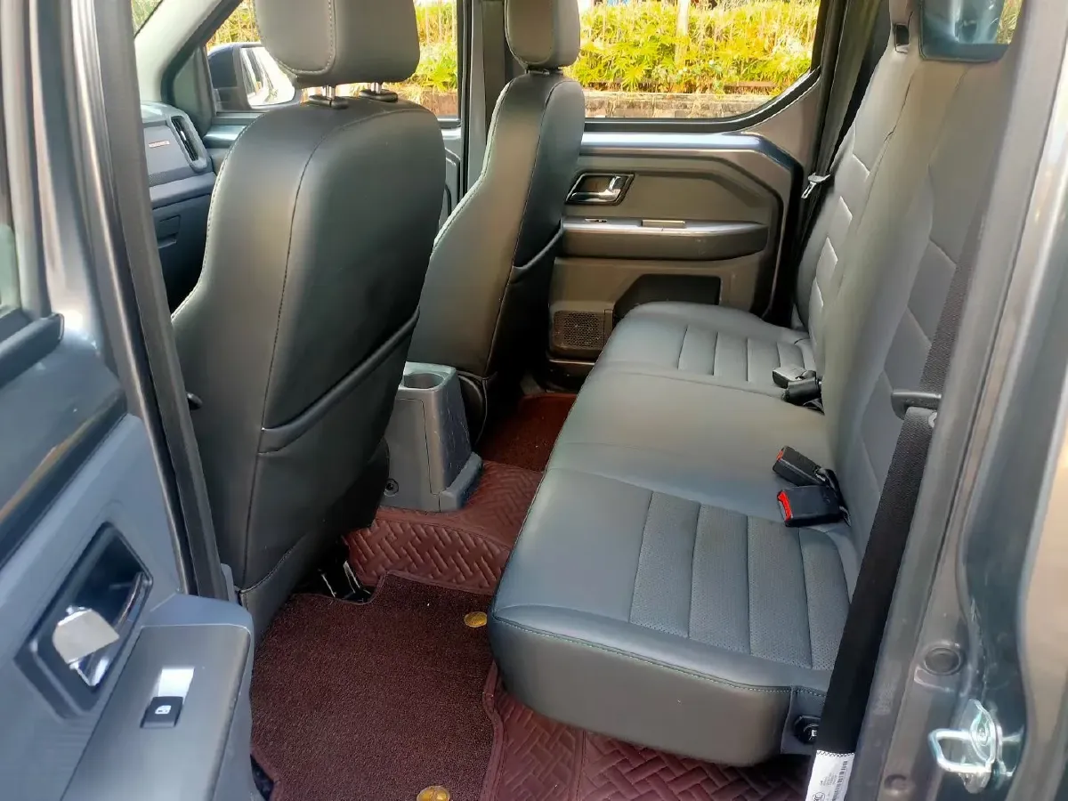 2021 WuLing ZhentTu 1.5L 99HP L4 5MT,autocango,china used car exporter,china ev exporter,chinese used car exporter,chinese used ev exporter