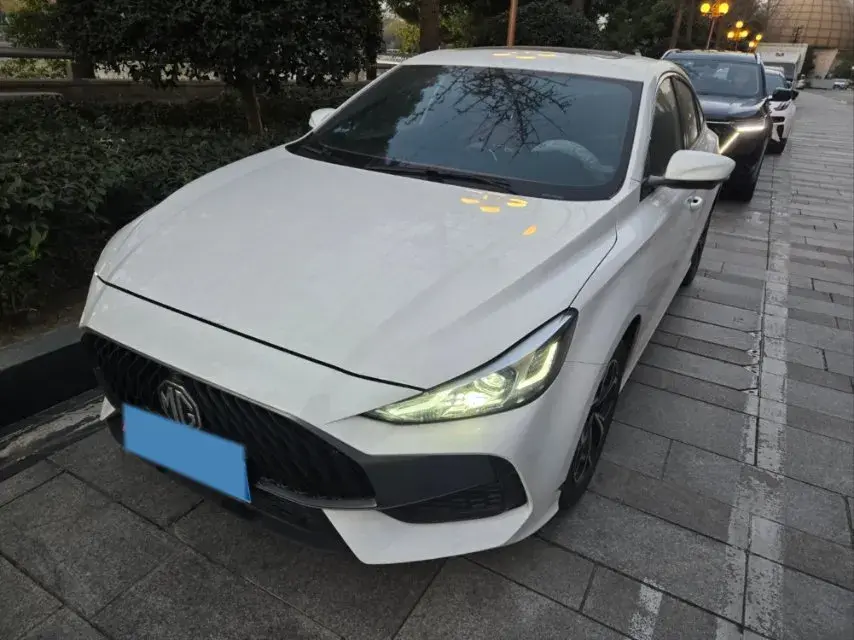 2021 MG 5 1.5L 120HP L4 CVT