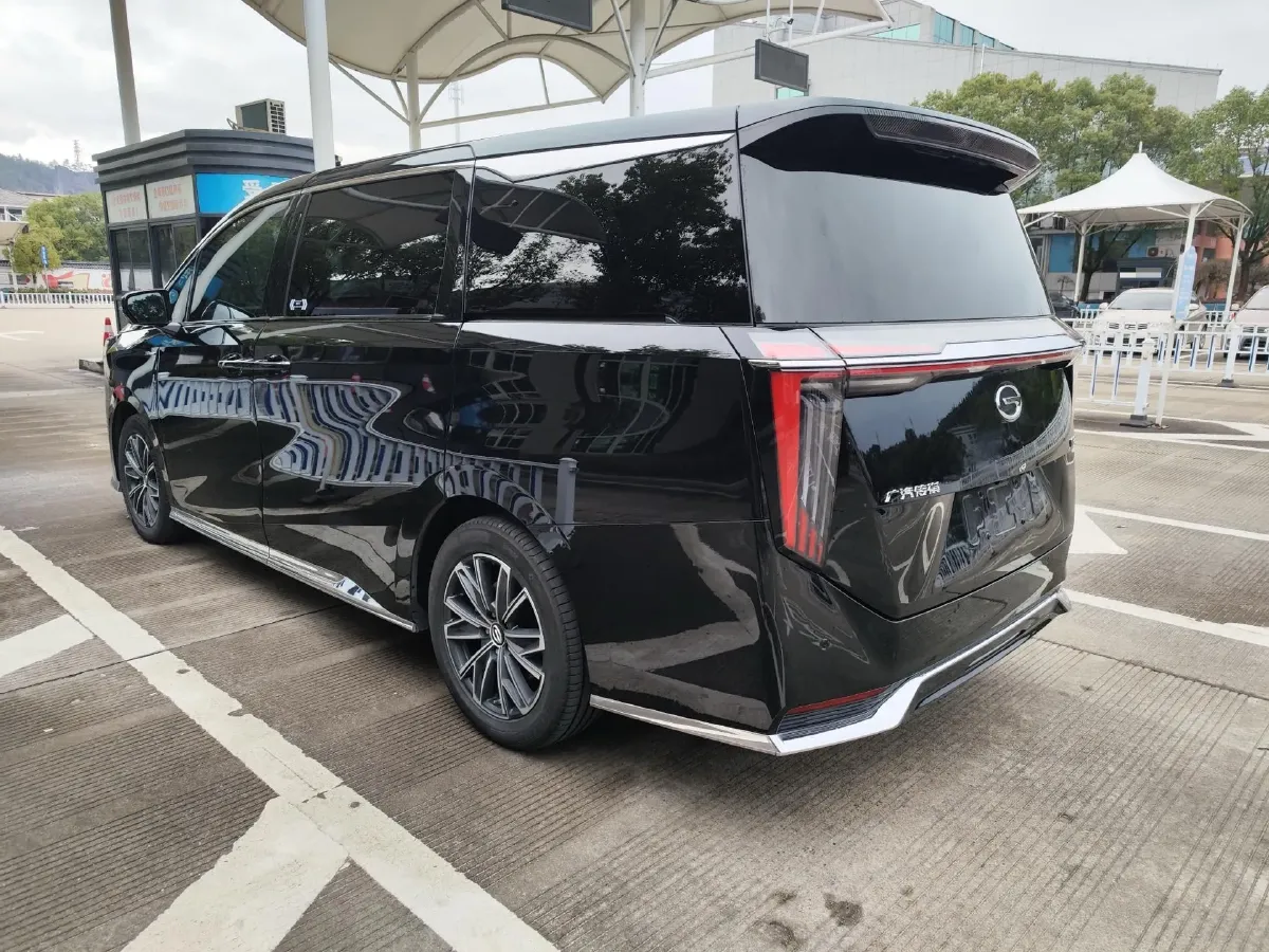 2024 GAC Trumpchi M8 2.0T 252HP L4 8AT,autocango,china used car exporter,china ev exporter,chinese used car exporter,chinese used ev exporter