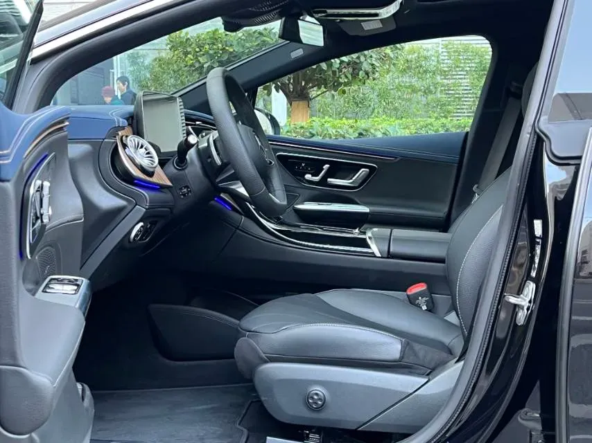 2025 Mercedes-Benz EQE Class BEV 96.1KWH,autocango,china used car exporter,china ev exporter,chinese used car exporter,chinese used ev exporter