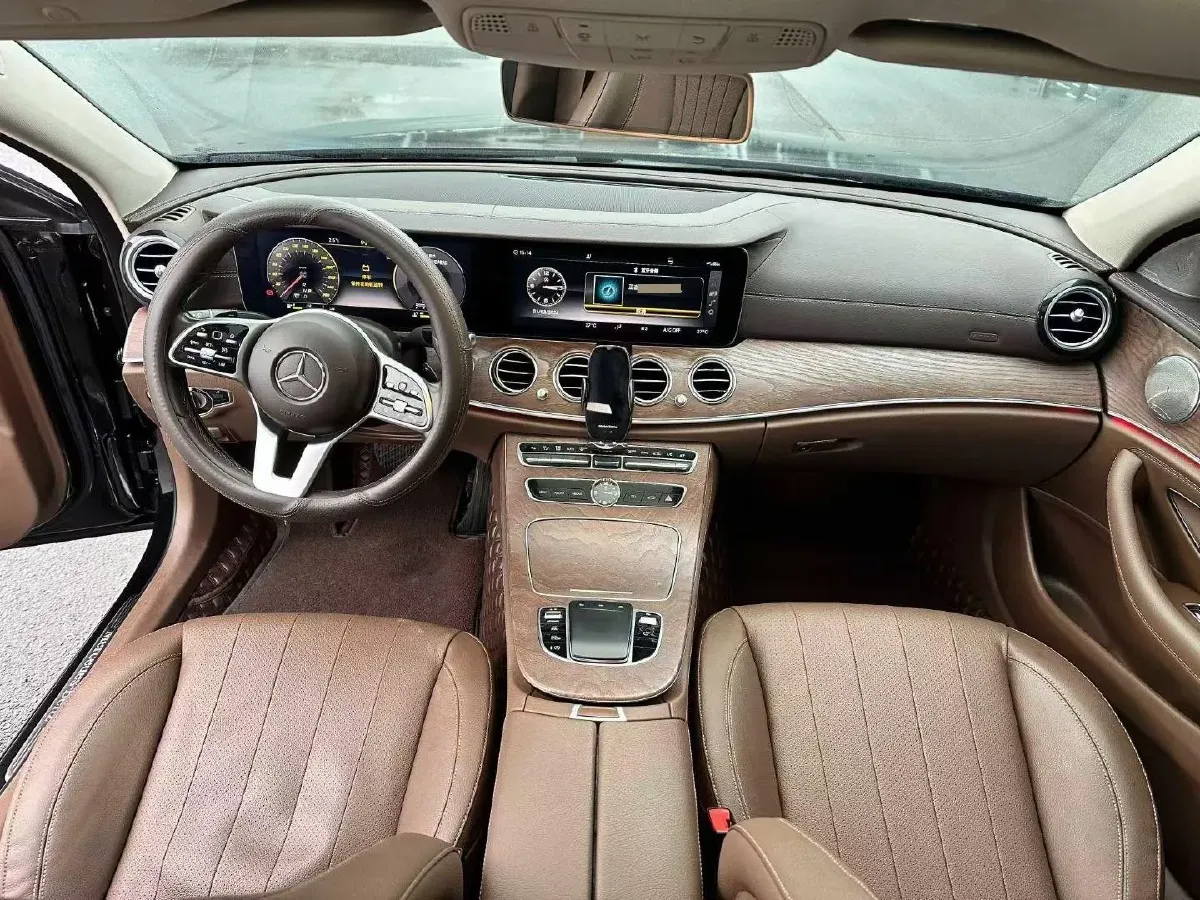 2020 Mercedes-Benz E Class 2.0T 258HP L4 9AT,autocango,china used car exporter,china ev exporter,chinese used car exporter,chinese used ev exporter