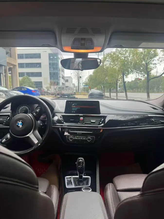 2021 BMW 1 Series 1.5T 140HP L3 7DCT,autocango,china used car exporter,china ev exporter,chinese used car exporter,chinese used ev exporter