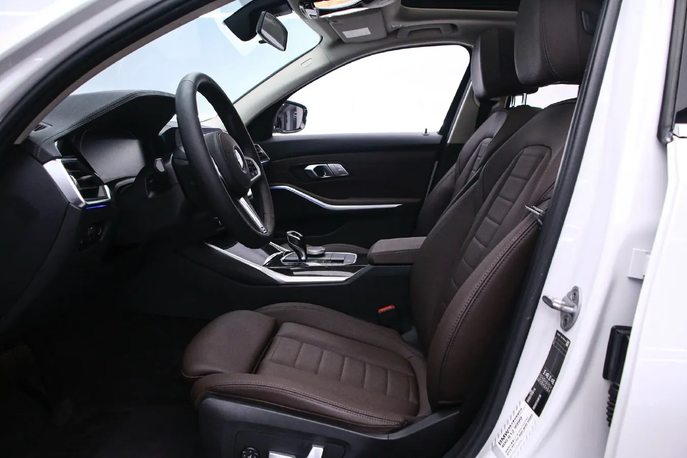 2020 BMW 3 Series 2.0T 184HP L4 8AT,autocango,china used car exporter,china ev exporter,chinese used car exporter,chinese used ev exporter