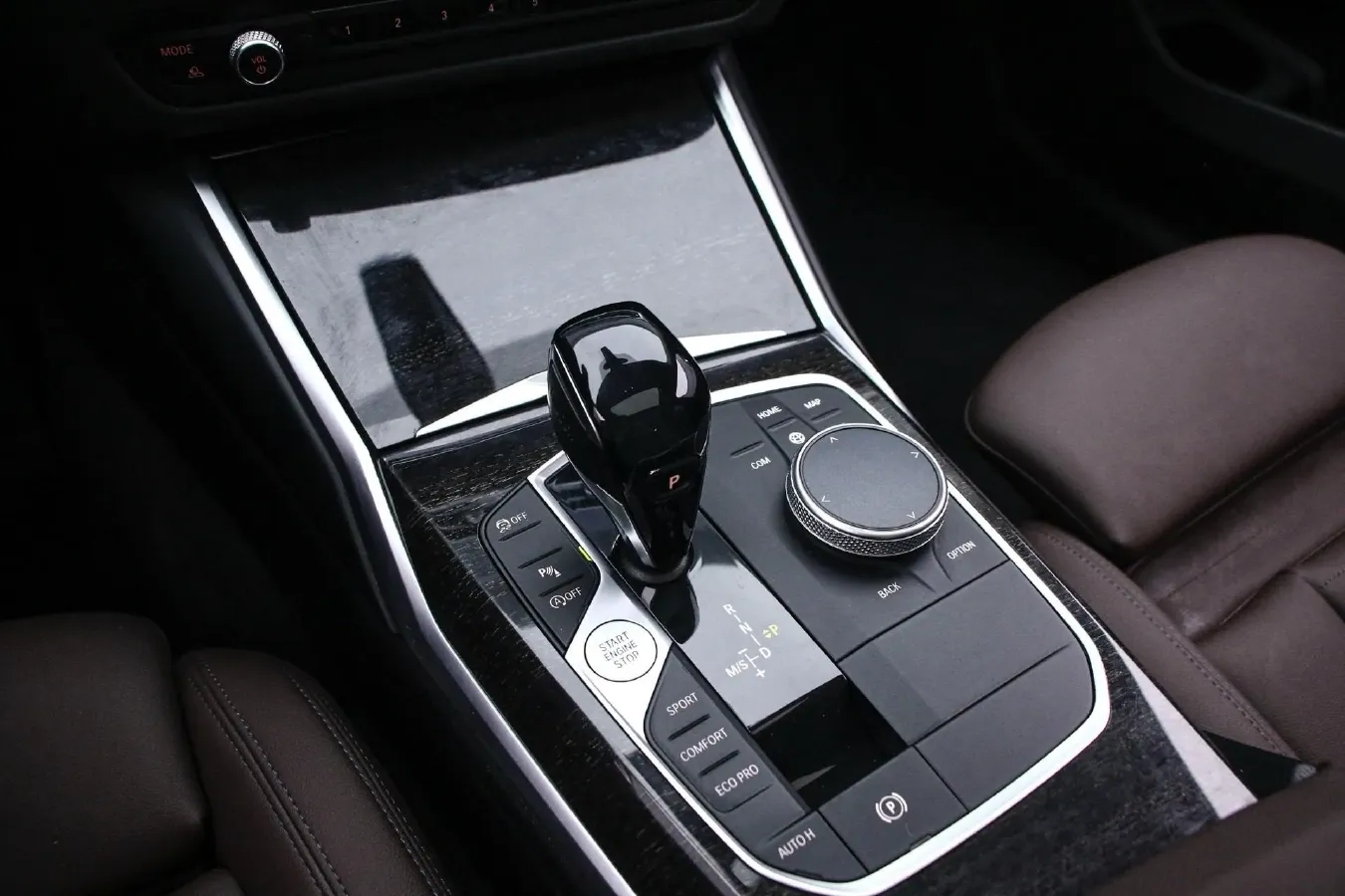 2020 BMW 3 Series 2.0T 184HP L4 8AT,autocango,china used car exporter,china ev exporter,chinese used car exporter,chinese used ev exporter