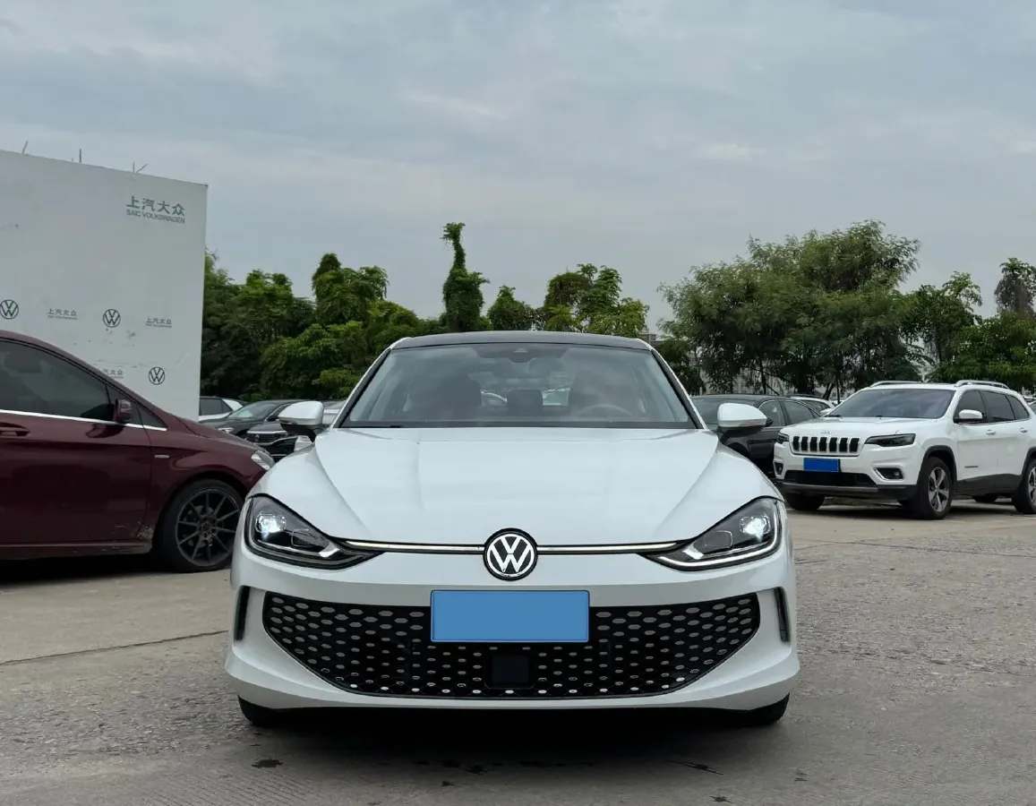 2024 Volkswagen Lamando 1.4T 150HP L4 7DCT,autocango,china used car exporter,china ev exporter,chinese used car exporter,chinese used ev exporter
