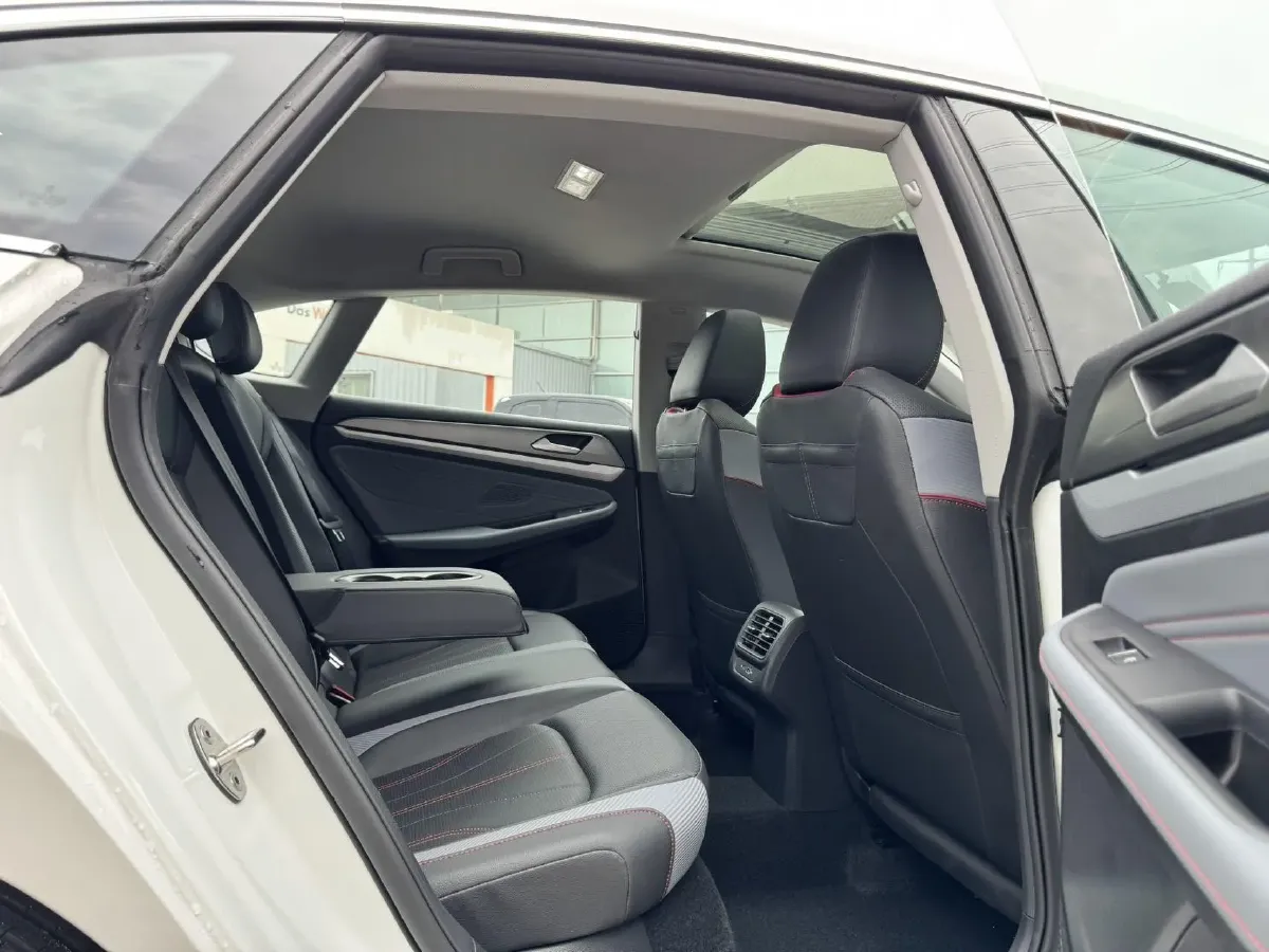 2024 Volkswagen Lamando 1.4T 150HP L4 7DCT,autocango,china used car exporter,china ev exporter,chinese used car exporter,chinese used ev exporter