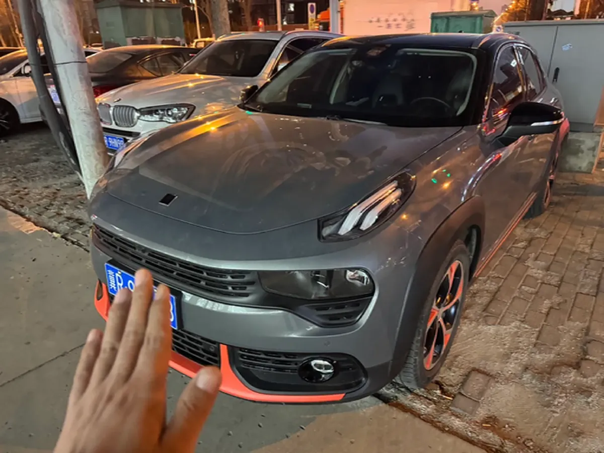 2018 Toyota C-HR 2.0L 171HP L4 CVT,autocango,china used car exporter,china ev exporter,chinese used car exporter,chinese used ev exporter