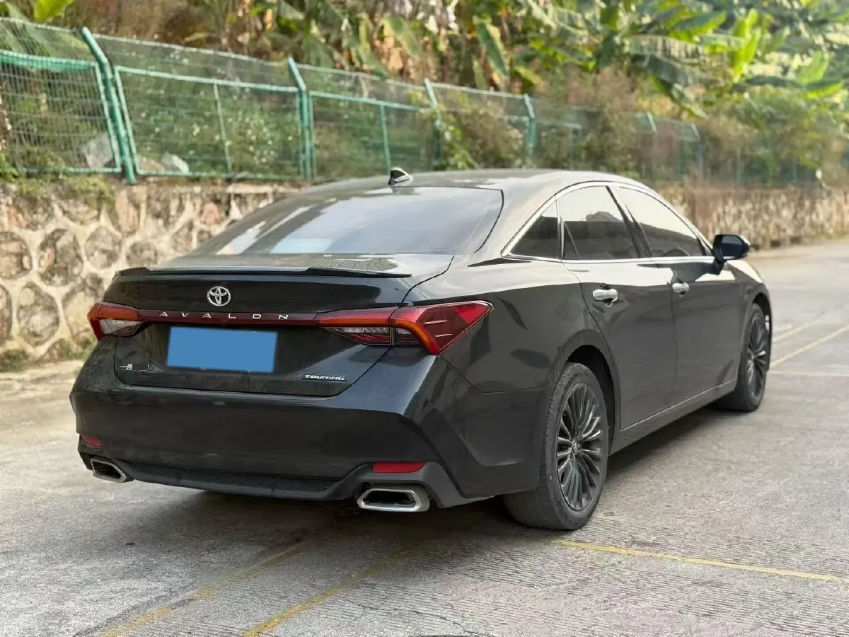 2022 Toyota Avalon 2.5L 209HP L4 8AT,autocango,china used car exporter,china ev exporter,chinese used car exporter,chinese used ev exporter