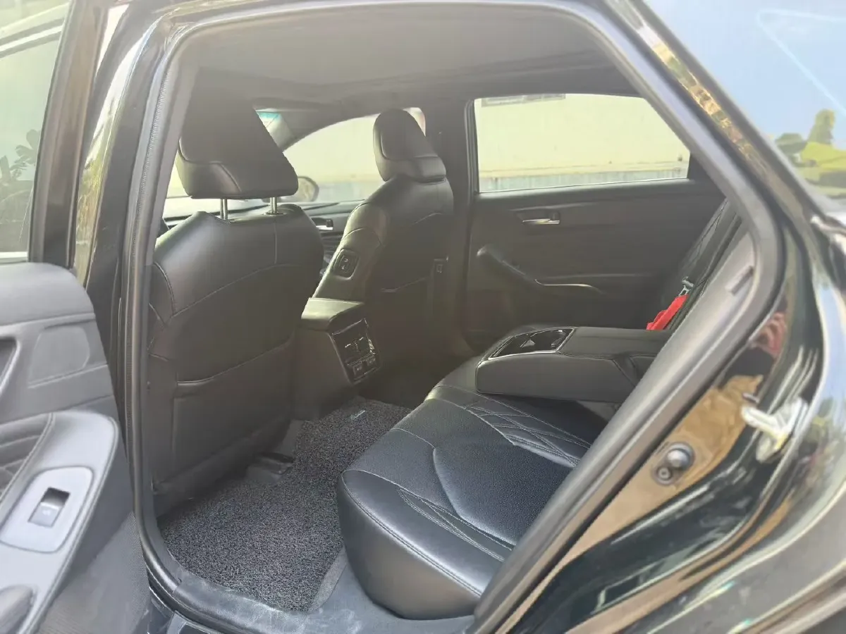 2022 Toyota Avalon 2.5L 209HP L4 8AT,autocango,china used car exporter,china ev exporter,chinese used car exporter,chinese used ev exporter