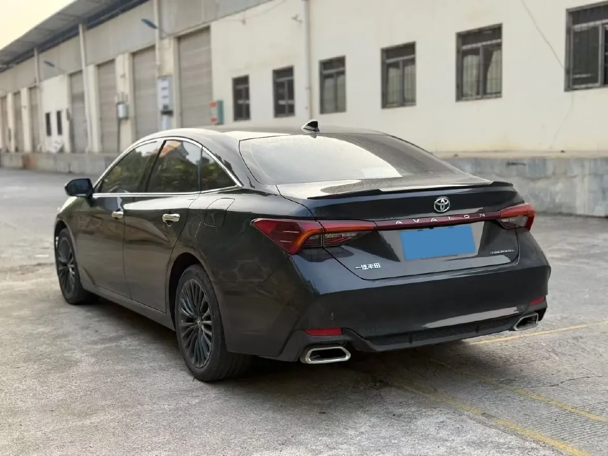 2022 Toyota Avalon 2.5L 209HP L4 8AT,autocango,china used car exporter,china ev exporter,chinese used car exporter,chinese used ev exporter