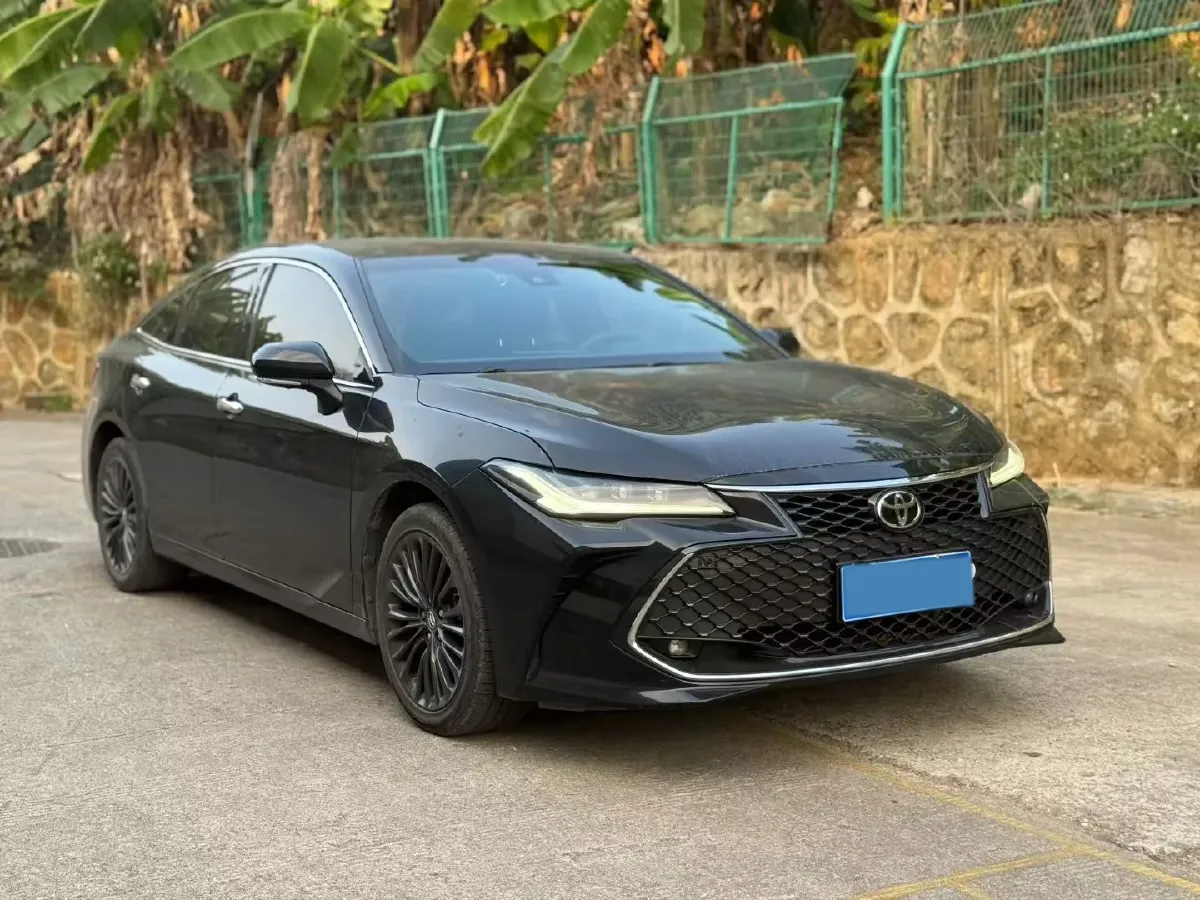 2022 Toyota Avalon 2.5L 209HP L4 8AT,autocango,china used car exporter,china ev exporter,chinese used car exporter,chinese used ev exporter