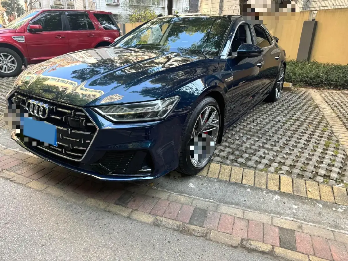 2022 Audi A7L 2.0T 245HP L4 7DCT