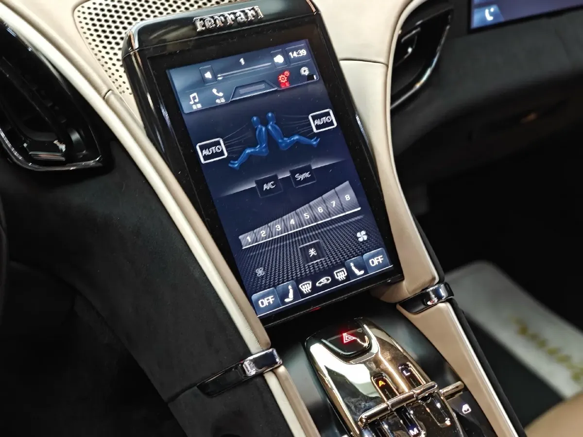 2020 Ferrari Roma 3.9T 620HP V8 8DCT,autocango,china used car exporter,china ev exporter,chinese used car exporter,chinese used ev exporter