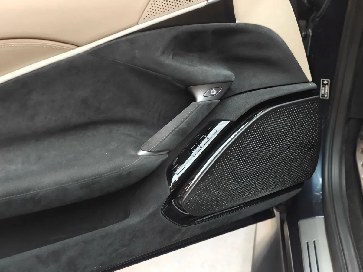 2020 Ferrari Roma 3.9T 620HP V8 8DCT,autocango,china used car exporter,china ev exporter,chinese used car exporter,chinese used ev exporter