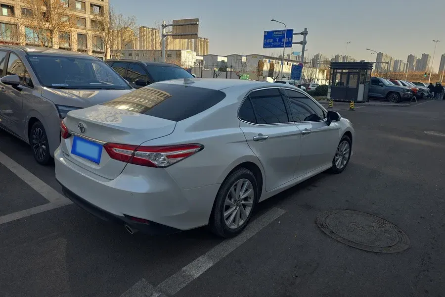 2021 Toyota Camry 2.0L 178HP L4 CVT,autocango,china used car exporter,china ev exporter,chinese used car exporter,chinese used ev exporter