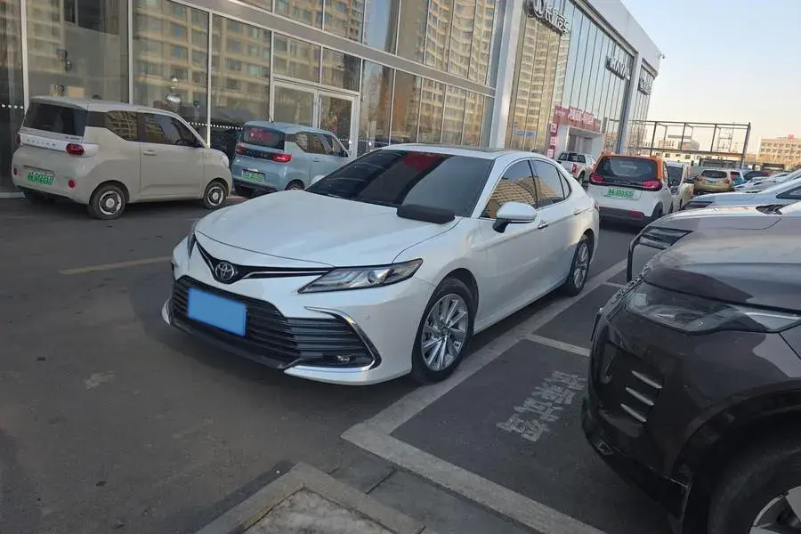 2021 Toyota Camry 2.0L 178HP L4 CVT