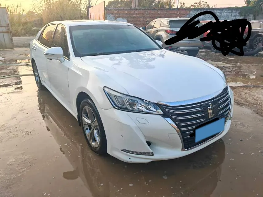 2017 Toyota Crown 2.0T 235HP L4 8AT,autocango,china used car exporter,china ev exporter,chinese used car exporter,chinese used ev exporter
