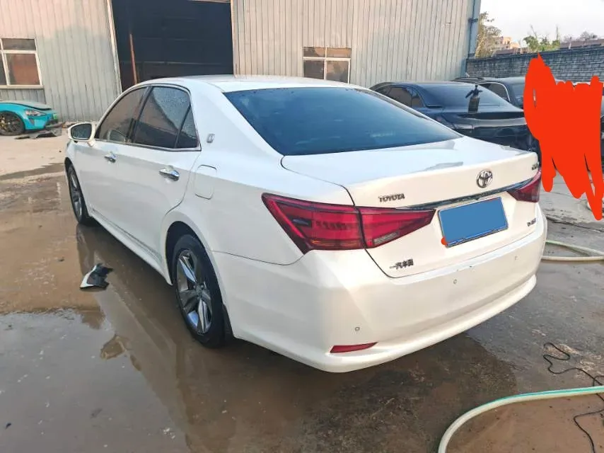 2017 Toyota Crown 2.0T 235HP L4 8AT,autocango,china used car exporter,china ev exporter,chinese used car exporter,chinese used ev exporter