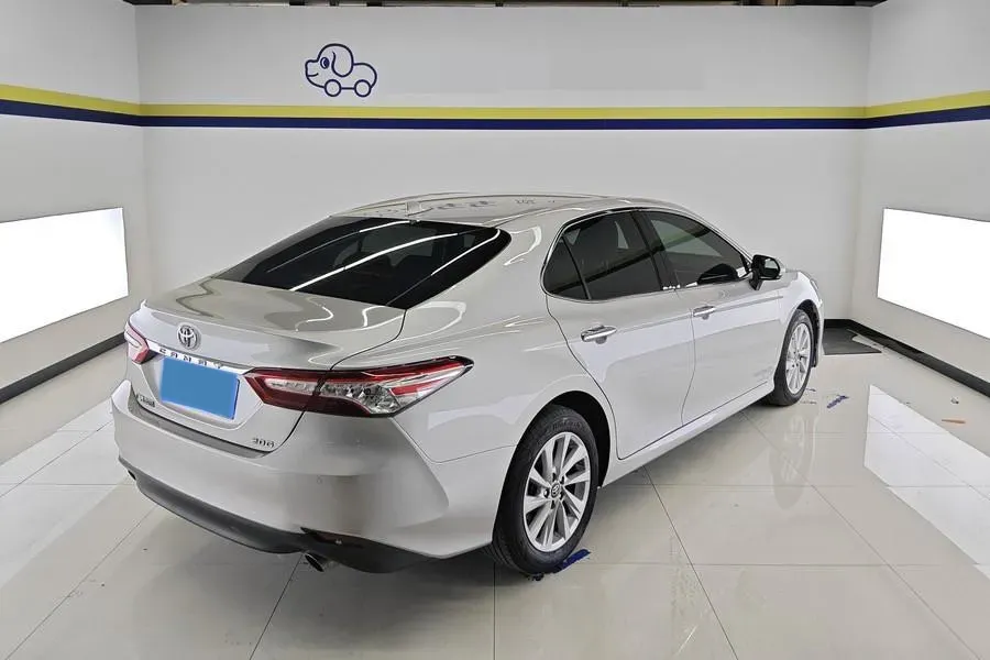 2021 Toyota Camry 2.0L 178HP L4 CVT,autocango,china used car exporter,china ev exporter,chinese used car exporter,chinese used ev exporter