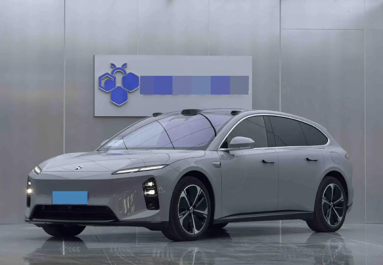 2025 NIO ET5T BEV