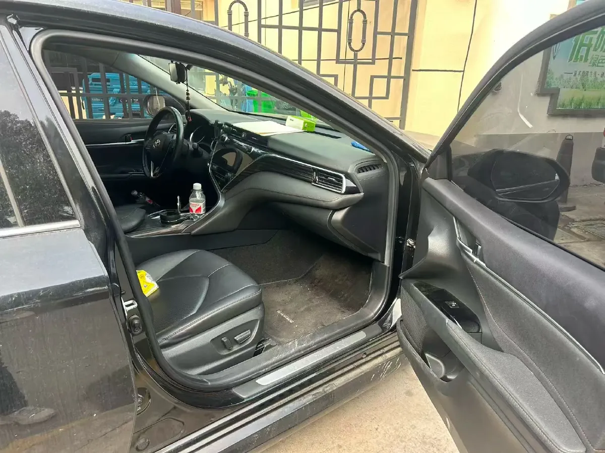 2019 Toyota Camry 2.5L 209HP L4 8AT,autocango,china used car exporter,china ev exporter,chinese used car exporter,chinese used ev exporter