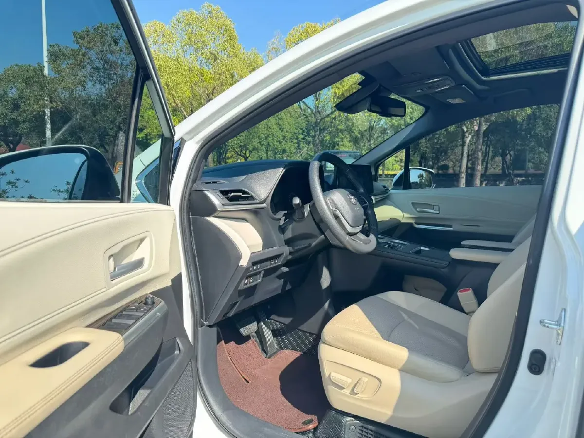 2021 Toyota Sienna 2.5L 192HP L4 E-CVT Hybrid,autocango,china used car exporter,china ev exporter,chinese used car exporter,chinese used ev exporter