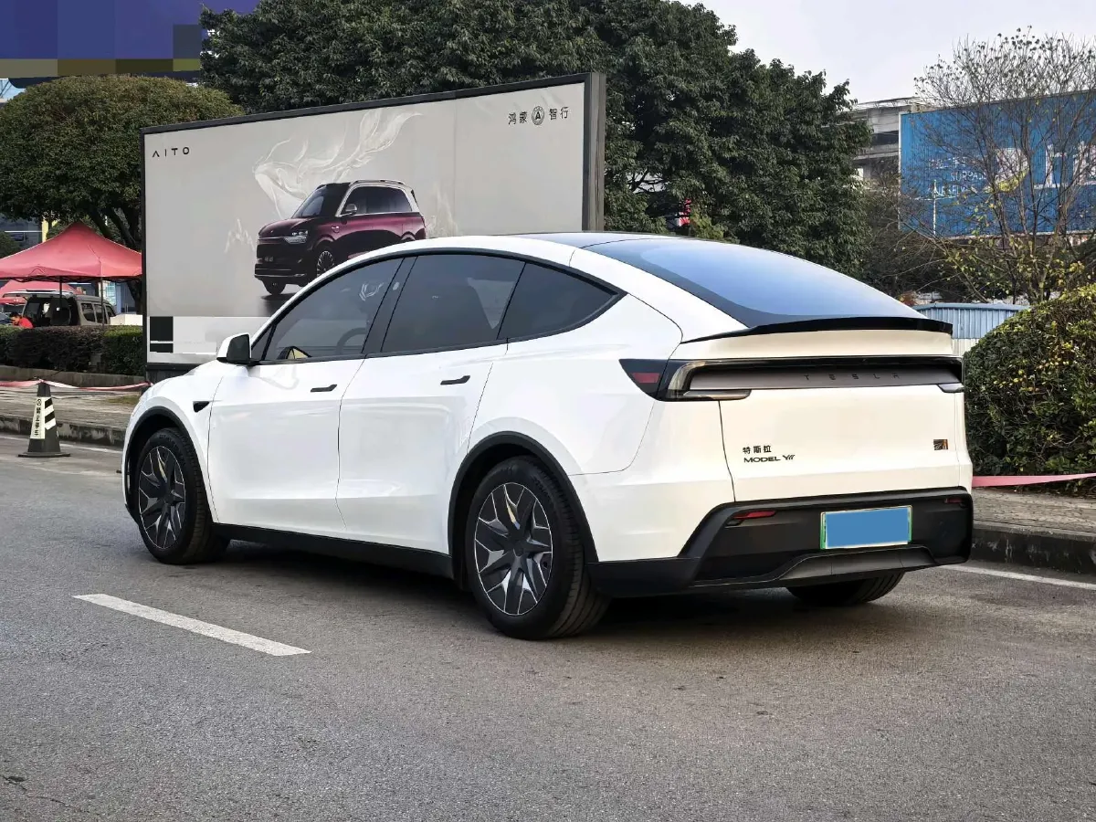2025 Tesla Model Y L BEV,autocango,china used car exporter,china ev exporter,chinese used car exporter,chinese used ev exporter