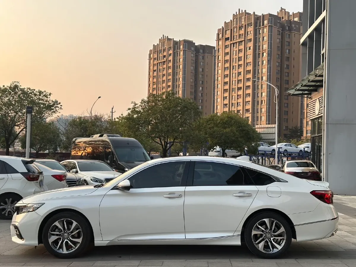 2019 Honda Inspire 1.5T 194HP L4 CVT,autocango,china used car exporter,china ev exporter,chinese used car exporter,chinese used ev exporter