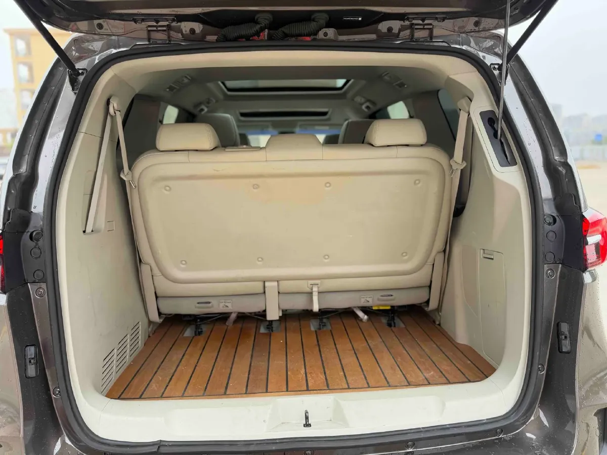 2021 Buick GL8 2.0T 237HP L4 9AT,autocango,china used car exporter,china ev exporter,chinese used car exporter,chinese used ev exporter