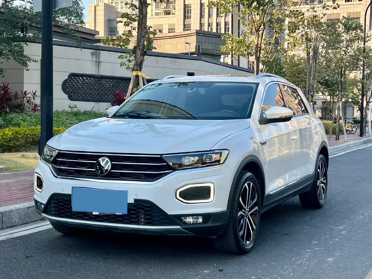 2022 Volkswagen T-Roc 1.4T 150HP L4 7DCT