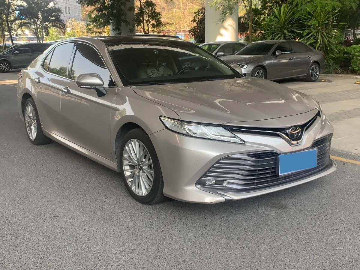 2018 Toyota Camry 2.5L 209HP L4 8AT,autocango,china used car exporter,china ev exporter,chinese used car exporter,chinese used ev exporter