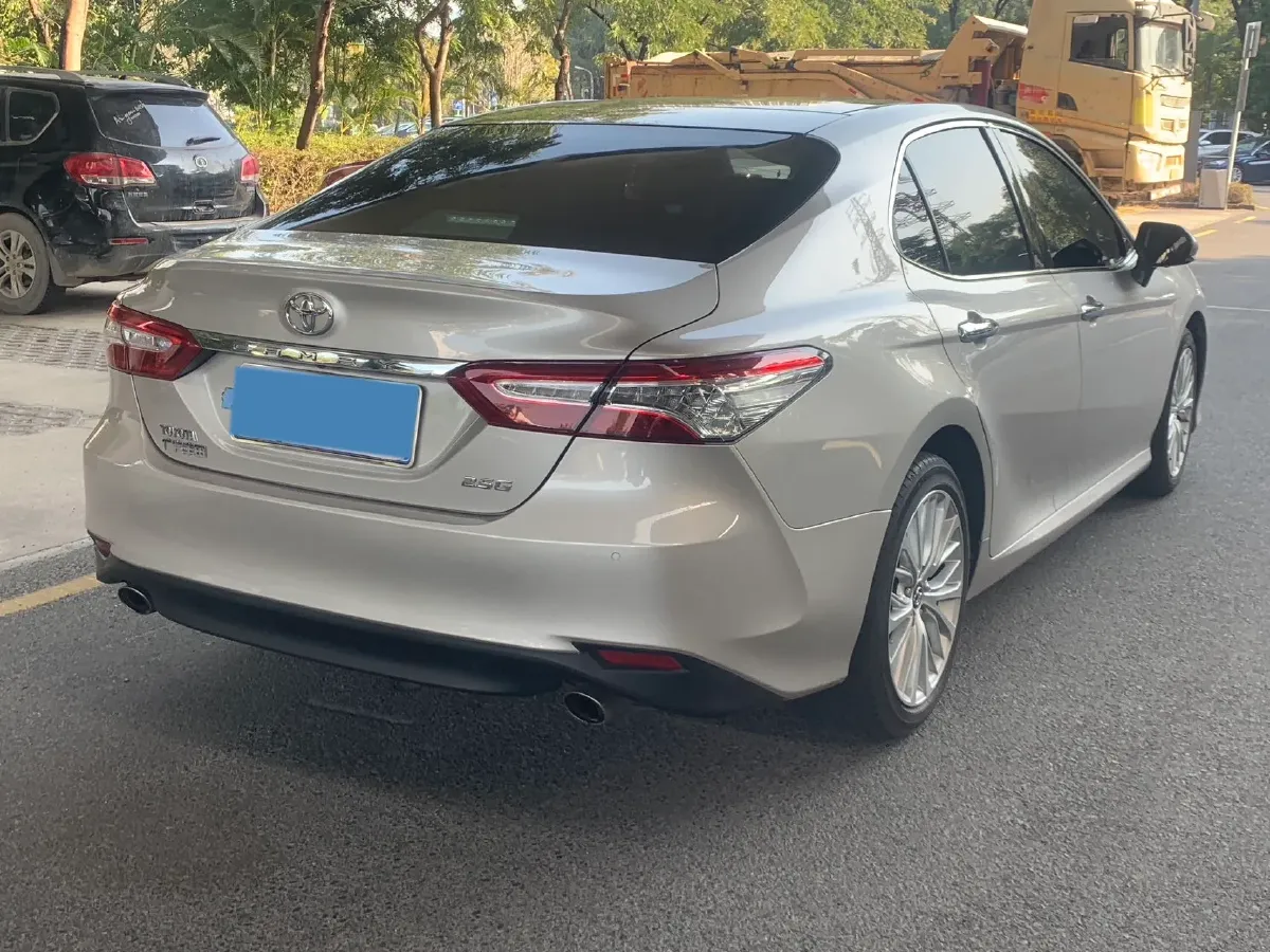 2018 Toyota Camry 2.5L 209HP L4 8AT,autocango,china used car exporter,china ev exporter,chinese used car exporter,chinese used ev exporter